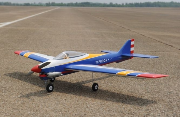 PH054 Phoenix TYPHOON 1,5m F3A-Retro